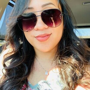 Meet your Posher, B.